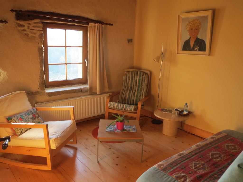 Les Grandes Fontaines Bed & Breakfast La Longine Rom bilde